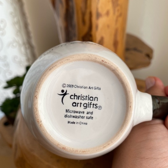 Love endures all things - Picture 4 of 4